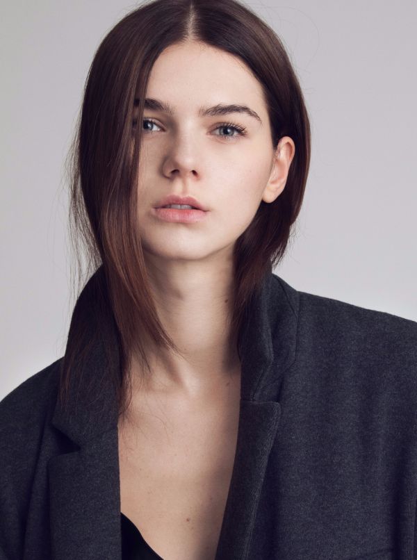Daria B  Gallery