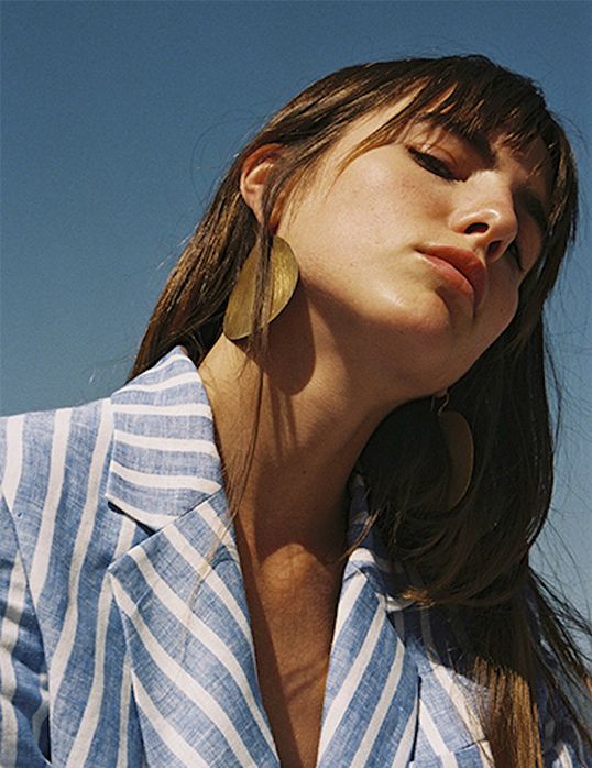 Julia Oli  Gallery