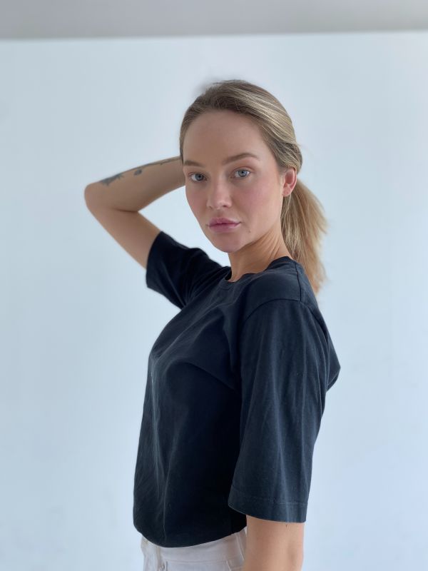 Tana  Gallery