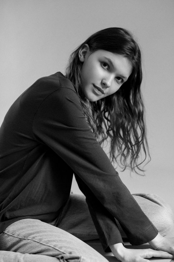Elvina  Gallery