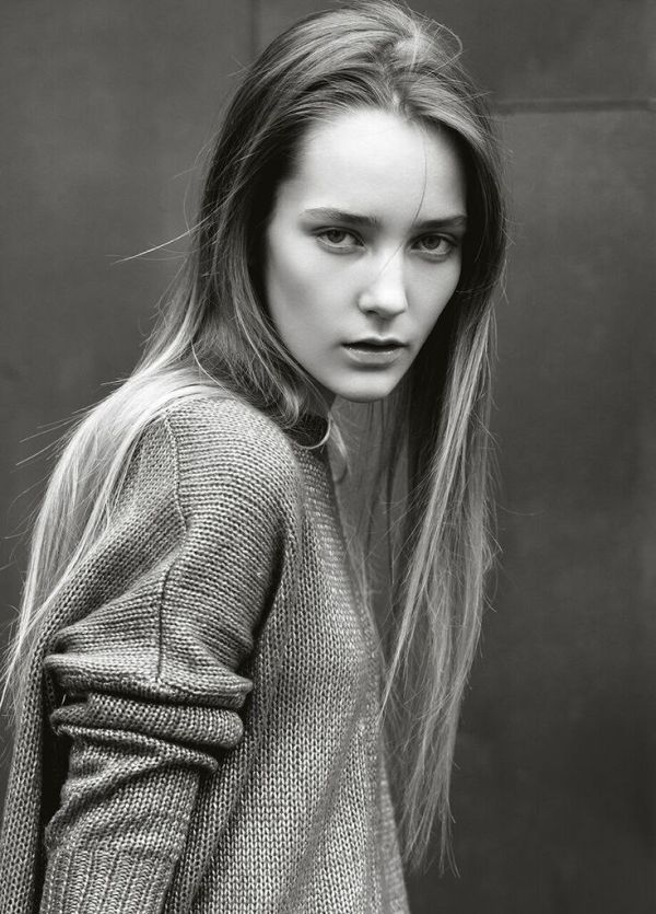 Sasha Ovi  Gallery