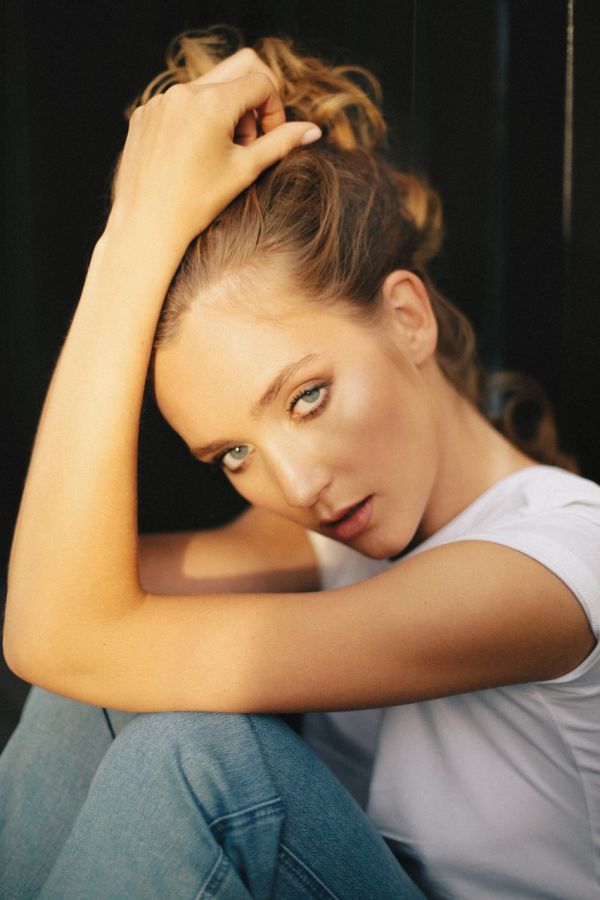 Sasha Ovi  Gallery