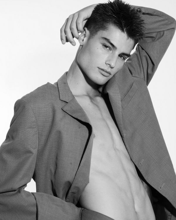 Aaron  Gallery