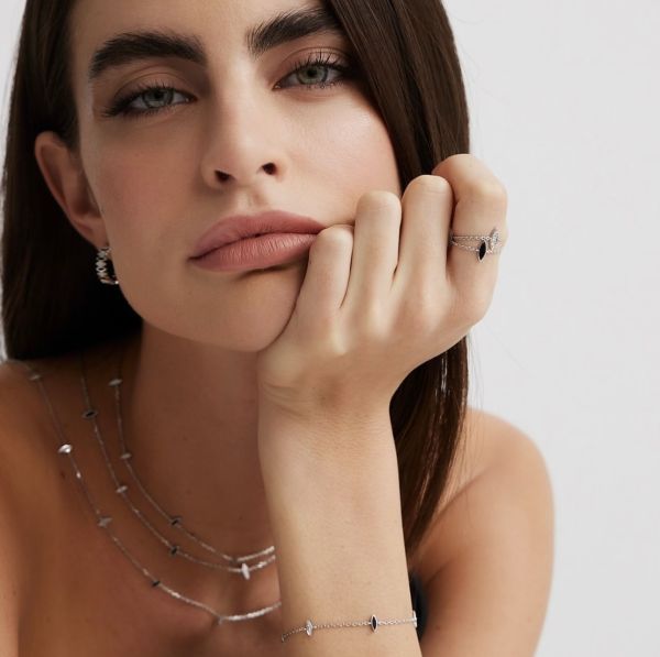 Mariana  Gallery