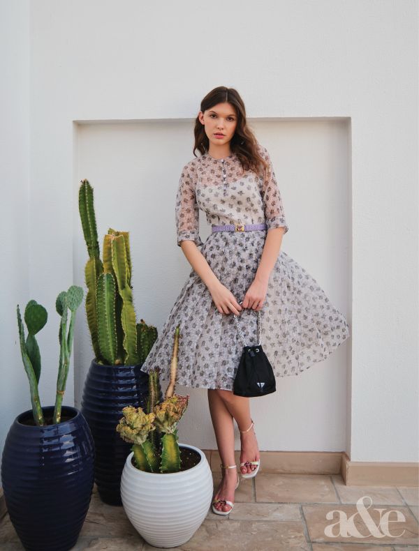 Elvina  Gallery